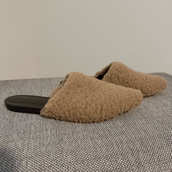 Jenni Kayne Tan Fuzzy Shearling Mules | Very Good Condition - Picture 3 of 11